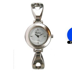 Sleek Silver Minimalist Watches with Stainless Steel Bands